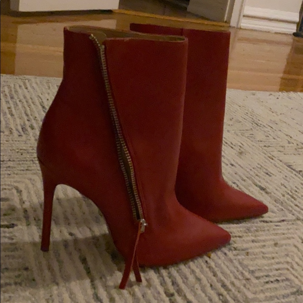 Schutz Olenka Pointed Toe Women Booties size 36.5